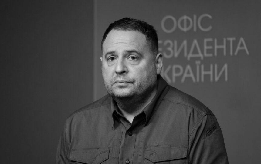 Єрмак підтвердив обшуки НАБУ у нього вдома Єрмак підтвердив обшуки НАБУ у нього вдома