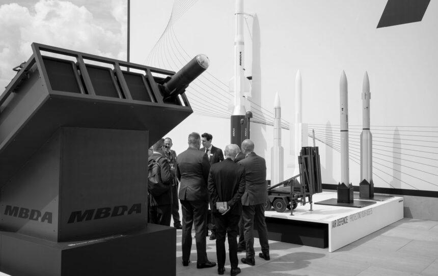 Французькі партнери готові виробляти нову зброю в Україні