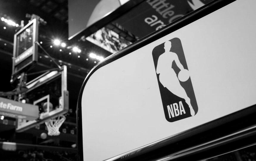 Михайлюк програв із "Ютою", а Дончич з "Лейкерс" знову вражає: топ-результати НБА Михайлюк програв із “Ютою”, а Дончич з “Лейкерс” знову вражає: топ-результати НБА