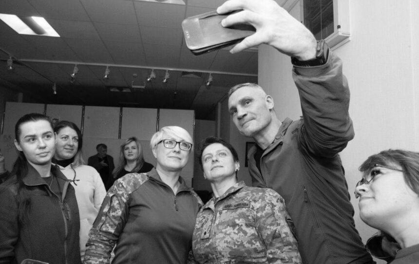 Кличко розповів про підтримку Києва для жінок-військових Кличко розповів про підтримку Києва для жінок-військових