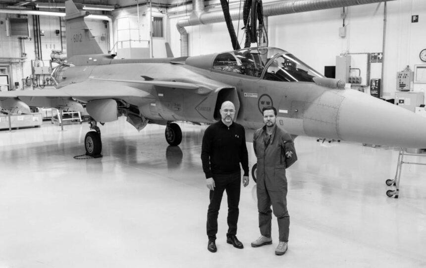 Україна та Швеція працюють над пришвидшенням постачання Gripen, - Шмигаль Україна та Швеція працюють над пришвидшенням постачання Gripen, – Шмигаль