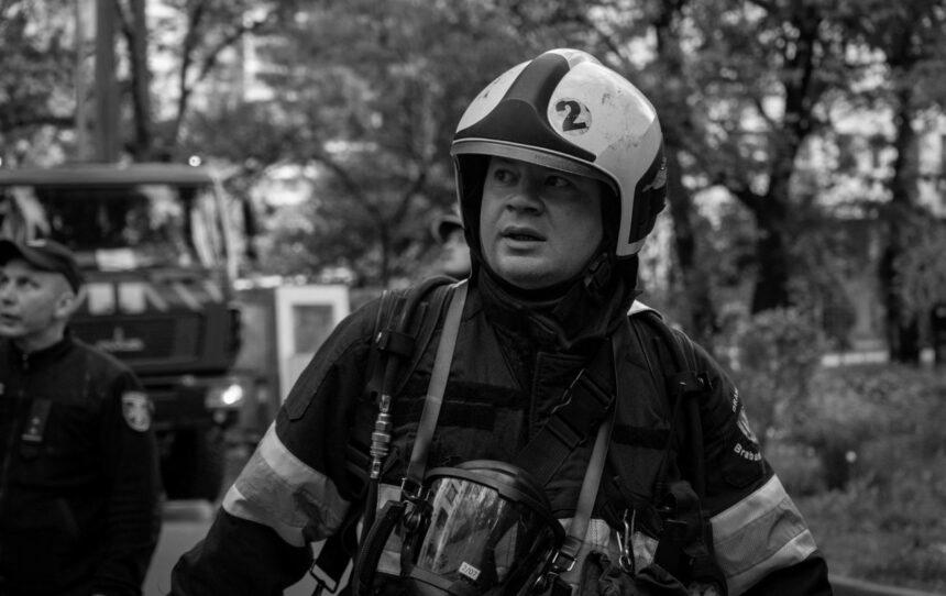 На Чернігівщині РФ вдарила по енергооб’єкту та підприємству: фото наслідків На Чернігівщині РФ вдарила по енергооб’єкту та підприємству: фото наслідків