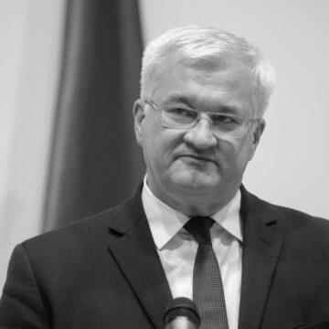 Україна похвалила Навроцького за “гарне рішення” щодо Орбана