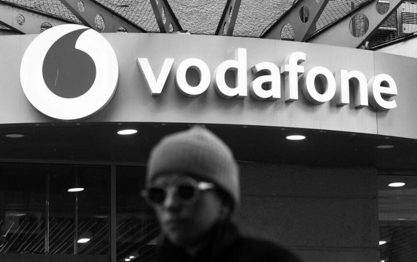 Блекаут вдарив по зв’язку: Vodafone пояснив причини масштабних обмежень у мережі Блекаут вдарив по зв’язку: Vodafone пояснив причини масштабних обмежень у мережі