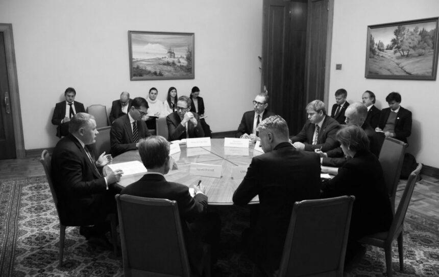 В ОП обговорили посилення санкцій Європи проти тіньового флоту РФ В ОП обговорили посилення санкцій Європи проти тіньового флоту РФ