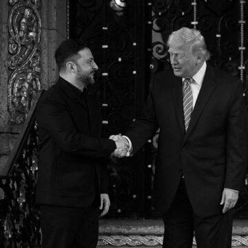Зеленський і Трамп зустрілися обговорити мир в Україні: всі подробиці Зеленський і Трамп зустрілися обговорити мир в Україні: всі подробиці
