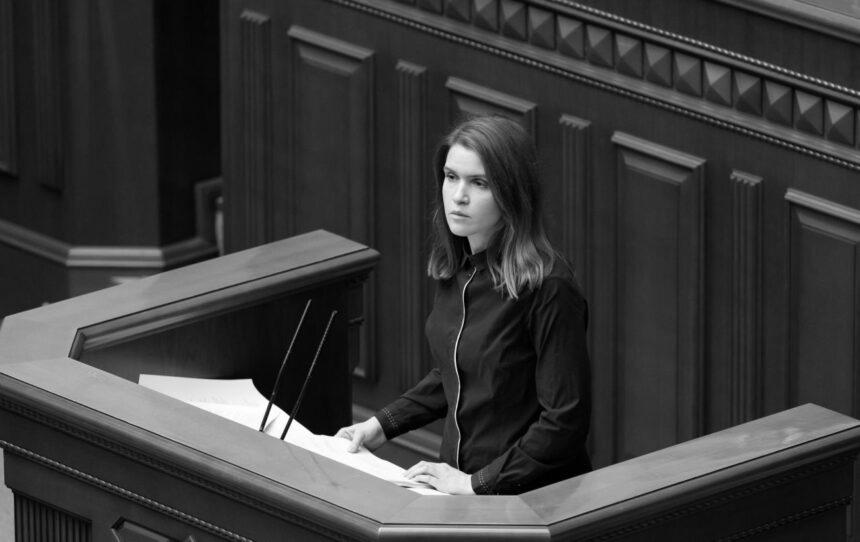 Публічні вимоги відставки Сирського використовує пропаганда РФ, - Тука про дії Безуглої Публічні вимоги відставки Сирського використовує пропаганда РФ, – Тука про дії Безуглої