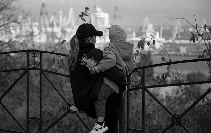 Нічний “мінус” і штормовий вітер: синоптики дали прогноз погоди на завтра