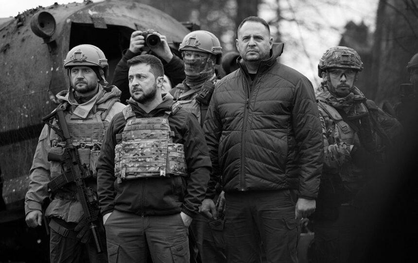 Єрмак зустрічався із Зеленським після звільнення: нові подробиці Єрмак зустрічався із Зеленським після звільнення: нові подробиці