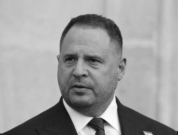 Залишається членом РНБО? Рада відмовилася викликати Єрмака, щоб прояснити його статус