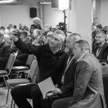 Кличко зробив заяву про 560 мільйонів євро, залучені АМУ для України Кличко зробив заяву про 560 мільйонів євро, залучені АМУ для України