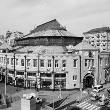 Торговці залишаються працювати. На Бессарабському ринку розповіли, чого чекати після оновлення Торговці залишаються працювати. На Бессарабському ринку розповіли, чого чекати після оновлення