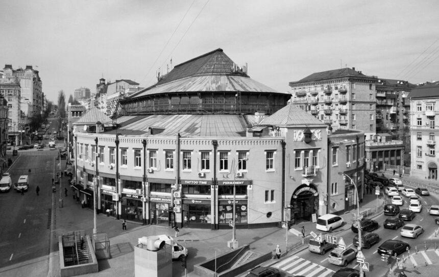 Торговці залишаються працювати. На Бессарабському ринку розповіли, чого чекати після оновлення Торговці залишаються працювати. На Бессарабському ринку розповіли, чого чекати після оновлення