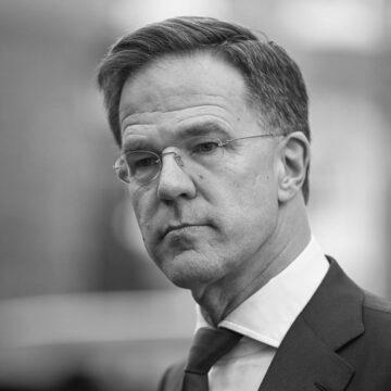 НАТО має щомісяця витрачати “мільярд або більше” на зброю для України, – Рютте