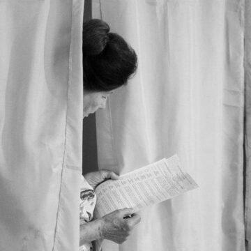 “Спочатку – припинення вогню, а після цього – розмови про вибори”, – партія УДАР