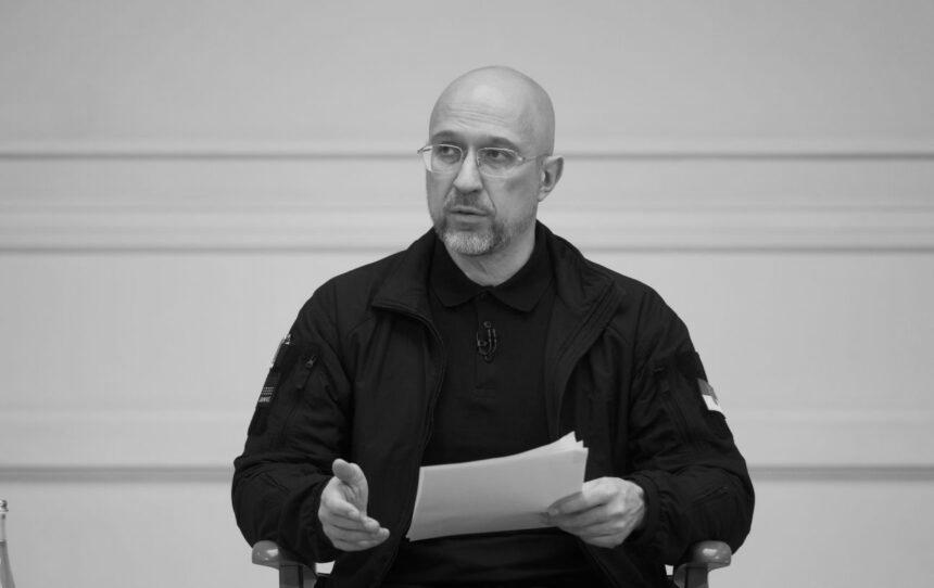 Німеччина купить українські дрони та оплатить 200 САУ "Богдана", - Шмигаль Німеччина купить українські дрони та оплатить 200 САУ “Богдана”, – Шмигаль