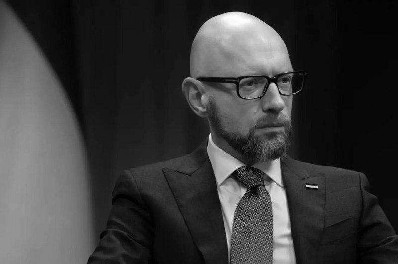 telegram_photo-10 Яценюк: нова стратегія безпеки США змінює світовий порядок і ставить Європу перед викликом