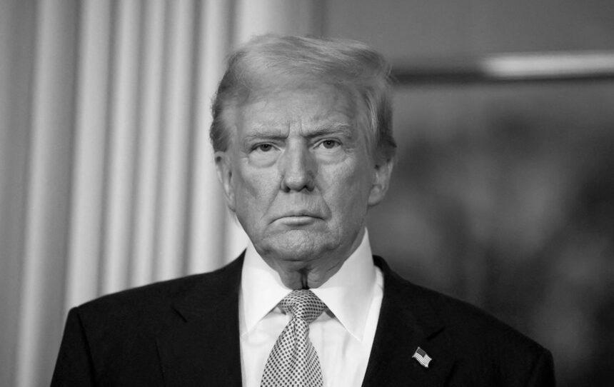 Трамп заявив про розчарування: Зеленський досі не прочитав мирну угоду США Трамп заявив про розчарування: Зеленський досі не прочитав мирну угоду США