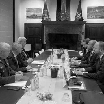 Зустріч Сибіги і глави Міноборони Бельгії: обговорили поставку F-16 і військову допомогу Зустріч Сибіги і глави Міноборони Бельгії: обговорили поставку F-16 і військову допомогу