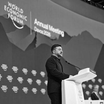 Російська армія в Україні перестала зростати через українські дрони, - Зеленський Російська армія в Україні перестала зростати через українські дрони, – Зеленський