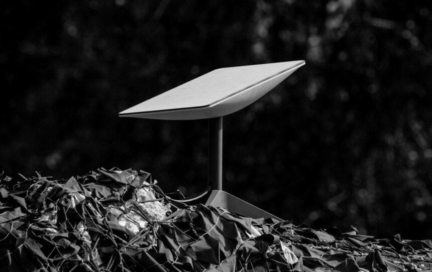 SpaceX відрізає росіян від Starlink: компанія почала боротьбу з атаками дронів