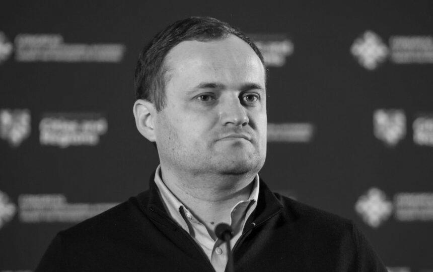 Комендантську годину в Україні не скасують, але можливі винятки