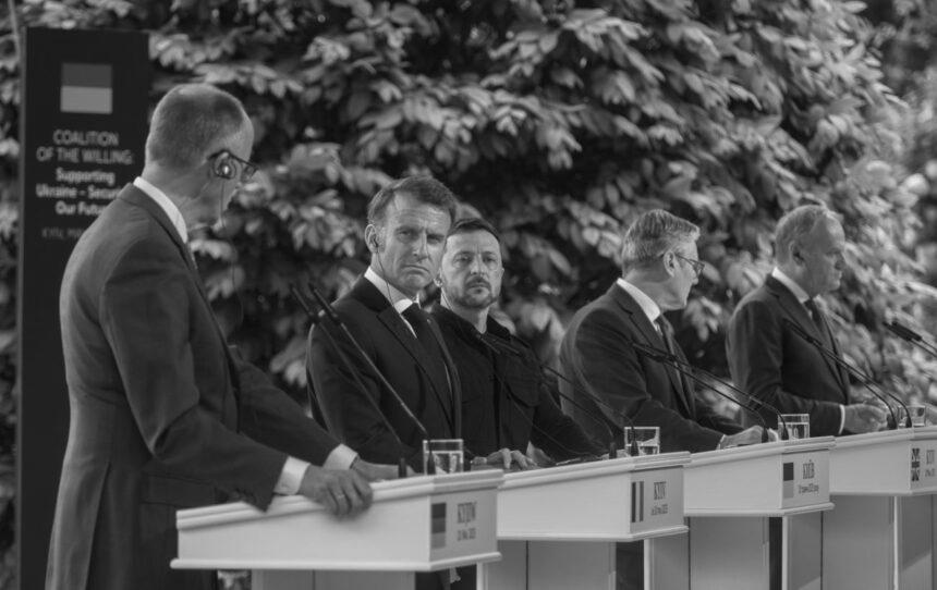 Гарантії безпеки для України: ЗМІ оприлюднили чернетку декларації саміту в Парижі Гарантії безпеки для України: ЗМІ оприлюднили чернетку декларації саміту в Парижі