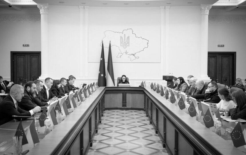 Перезавантаження Кабміну триває: хто отримає посади і хто під загрозою звільнення