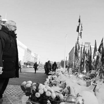 Голова МЗС Норвегії прибув до Києва, щоб обговорити мирні зусилля Голова МЗС Норвегії прибув до Києва, щоб обговорити мирні зусилля