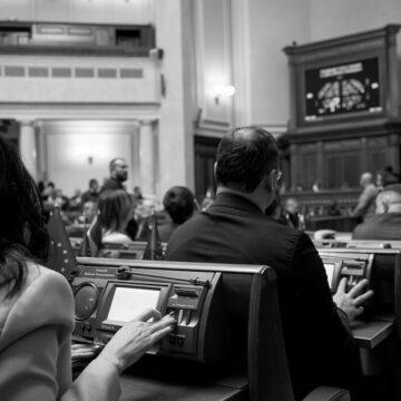 У Верховній Раді з’явиться новий народний депутат: що про нього відомо