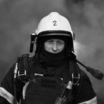 Росіяни вдруге за ніч атакували Запоріжжя: у місті пошкоджені приватні будинки (фото)