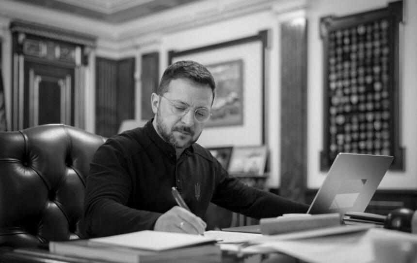 Зеленський звільнив заступника голови Держуправління справами