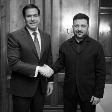 Зеленський в Мюнхені поговорив з Рубіо, Віткоффом та Кушнером: обговорили Женеву Зеленський в Мюнхені поговорив з Рубіо, Віткоффом та Кушнером: обговорили Женеву