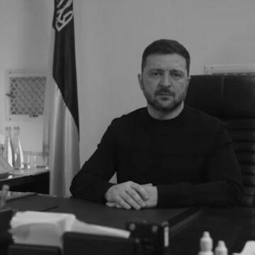 Зеленський вперше показав бункер на Банковій (відео) Зеленський вперше показав бункер на Банковій (відео)