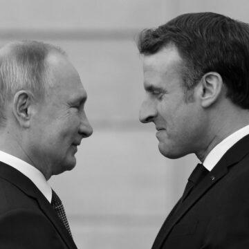 Макрон закликав ЄС відновити діалог із Росією без тиску на Україну