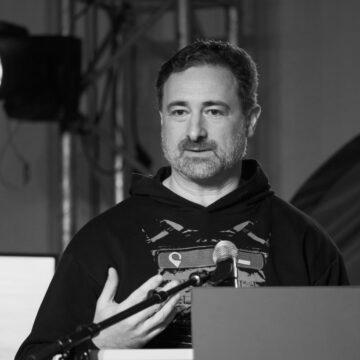 Смілянський назвав головну причину бронювання "Укрпошти" Смілянський назвав головну причину бронювання “Укрпошти”