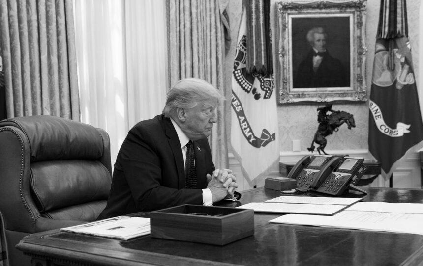 Чому Трамп відмовився від ударів по електростанціях Ірану: пояснення експерта