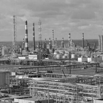 Мінус потужності: у Росії пошкоджено важливі установки одного з найбільших НПЗ Мінус потужності: у Росії пошкоджено важливі установки одного з найбільших НПЗ