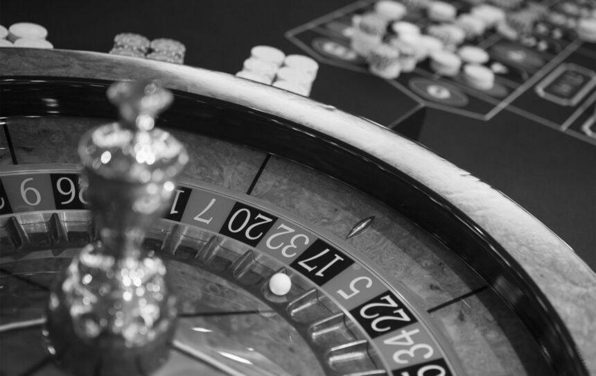 Військовим обмежать доступ до азартних ігор: як це працюватиме