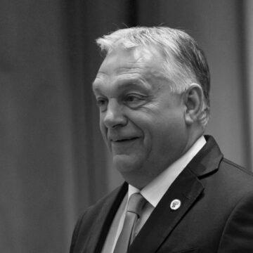 Орбан телефоном дав вказівки своїй делегації в Україні Орбан телефоном дав вказівки своїй делегації в Україні