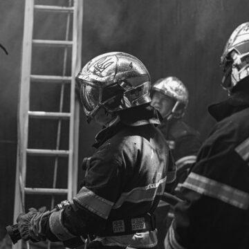 "Шахеди" масовано накрили передмістя Одеси: пошкоджено будинки та склад в порту “Шахеди” масовано накрили передмістя Одеси: пошкоджено будинки та склад в порту