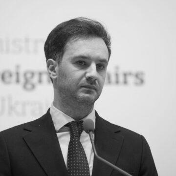 Постріл собі в ногу: в МЗС відповіли Словаччині на рішення про електрику