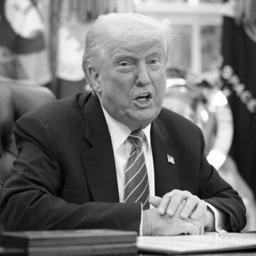 “Можемо вічно воювати”: Трамп заявив про майже безмежні запаси зброї у США