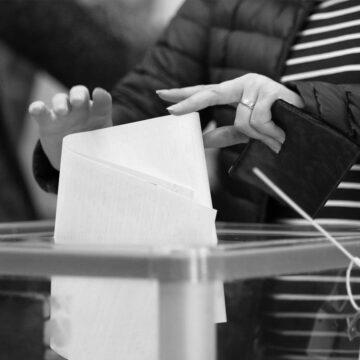 Україні не вистачить закордонних дільниць для виборів після війни: МЗС пропонує рішення Україні не вистачить закордонних дільниць для виборів після війни: МЗС пропонує рішення