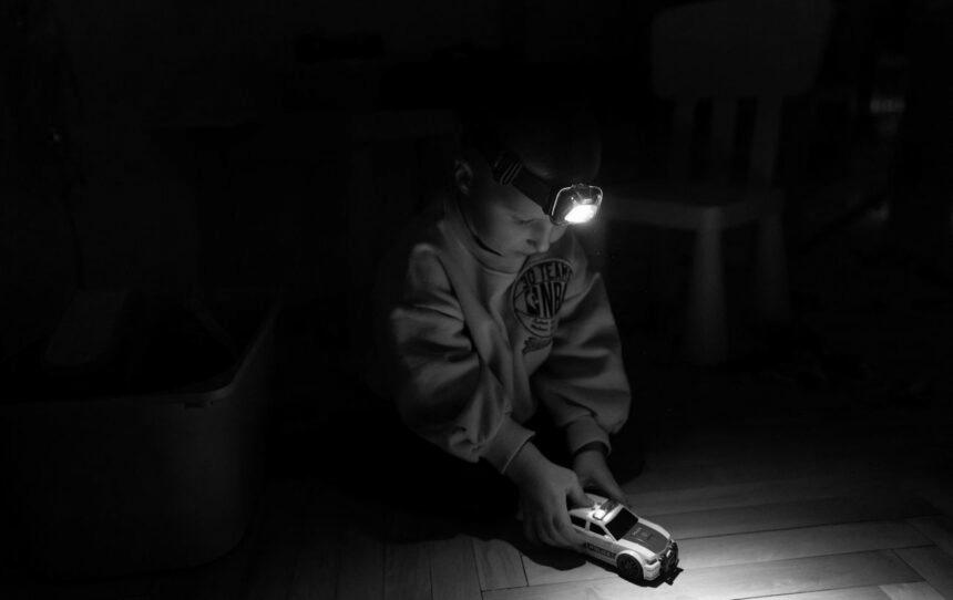 Графіки будуть у всіх, але лише 6 годин: коли завтра вимикатимуть світло