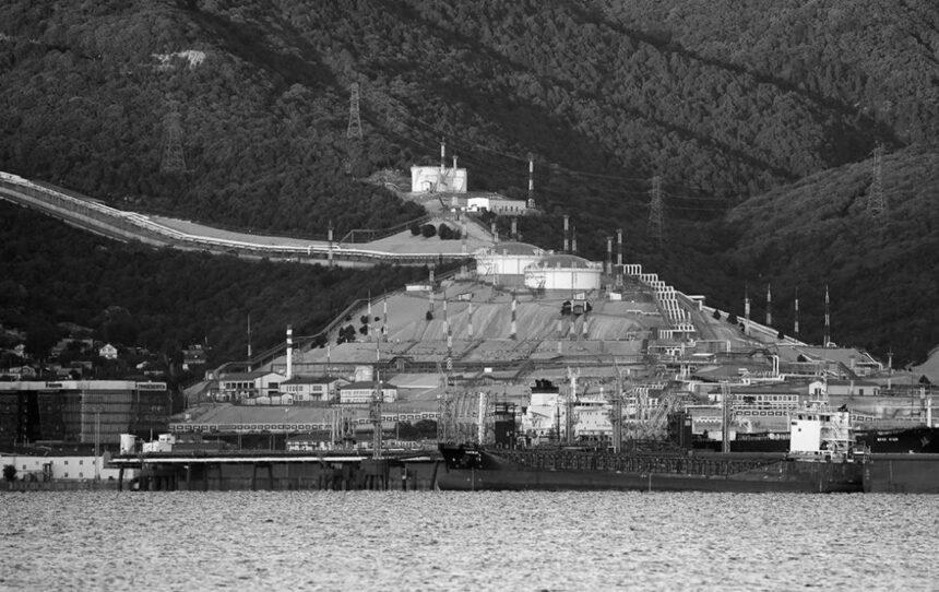 Найбільший чорноморський порт РФ працює з обмеженнями після атак України, - Bloomberg Найбільший чорноморський порт РФ працює з обмеженнями після атак України, – Bloomberg