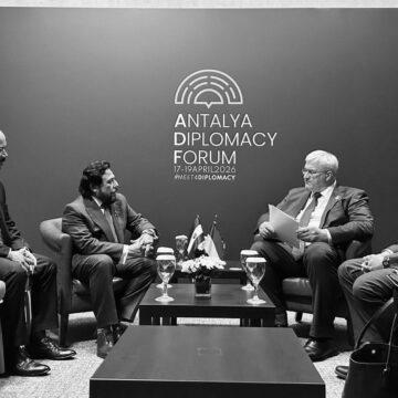 Сибіга: час знімати не тільки Ормузьку блокаду, а й “Орбанівську”