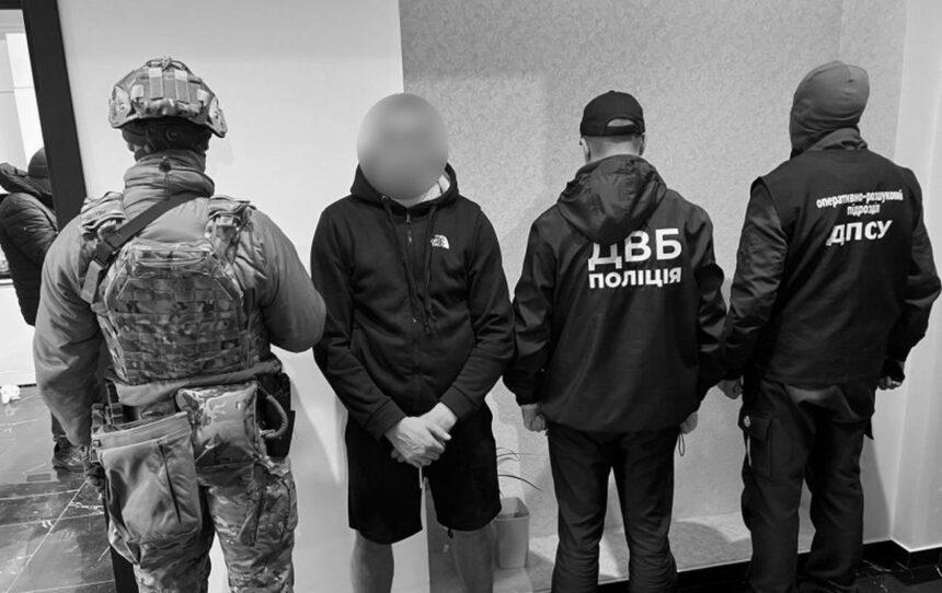 "Квиток" в Румунію за 10 тисяч євро: прикордонники на Буковині накрили банду “Квиток” в Румунію за 10 тисяч євро: прикордонники на Буковині накрили банду