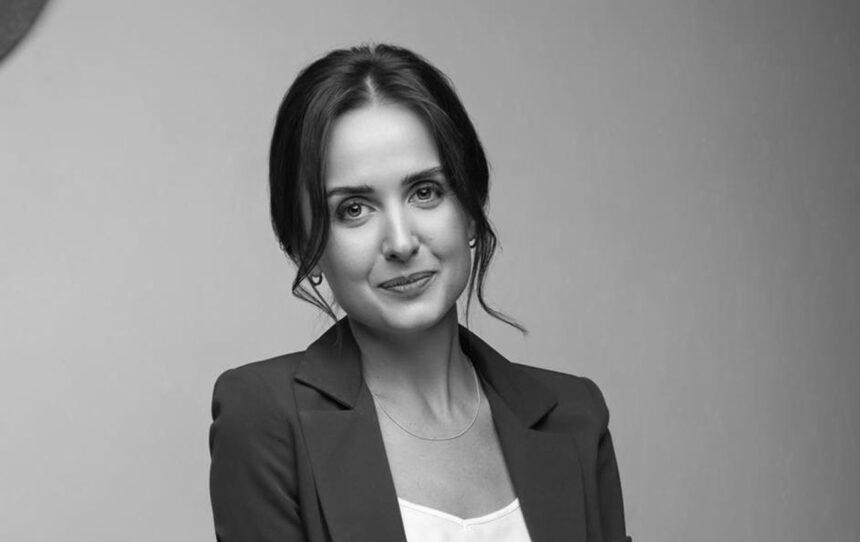 Рада забрала мандат у нардепа від "Слуги народу" Рада забрала мандат у нардепа від “Слуги народу”