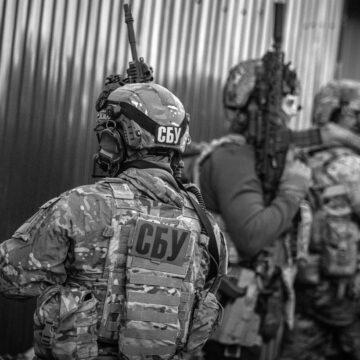 Готував удари балістики: СБУ викрила "крота" на стратегічному підприємстві Готував удари балістики: СБУ викрила “крота” на стратегічному підприємстві